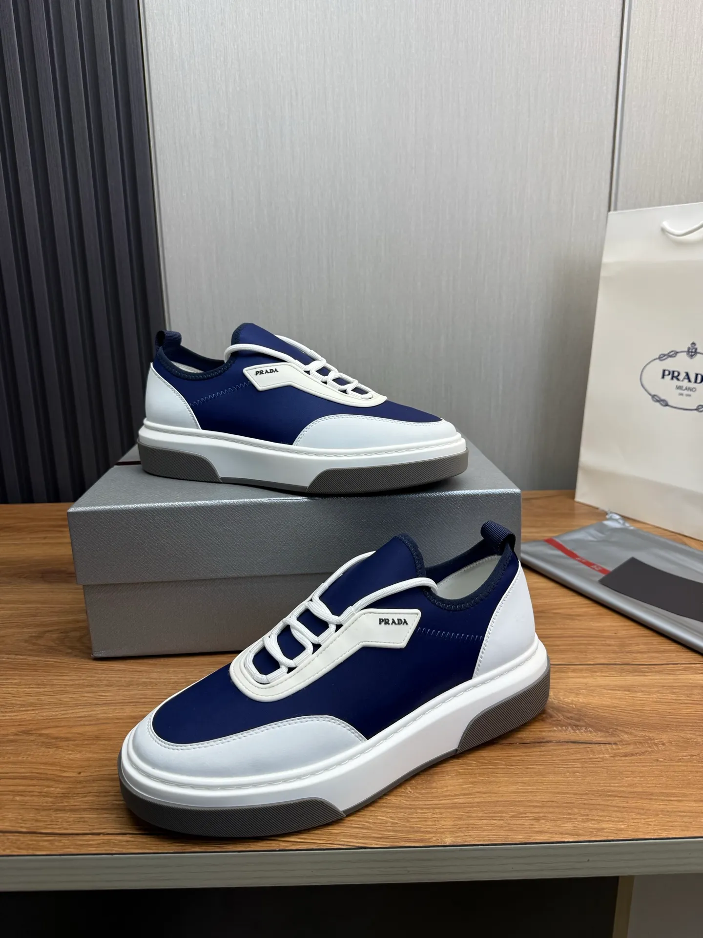Men's shoes 💰580💰 [PRADA] Men's shoes are popular in the counter, official website is synchronized, 1 high-quality shipment ✔️Original cowhide splicing + cowhide lining, 1🆚1 replica, original sole, 38-45 (45 customized, non-refundable)